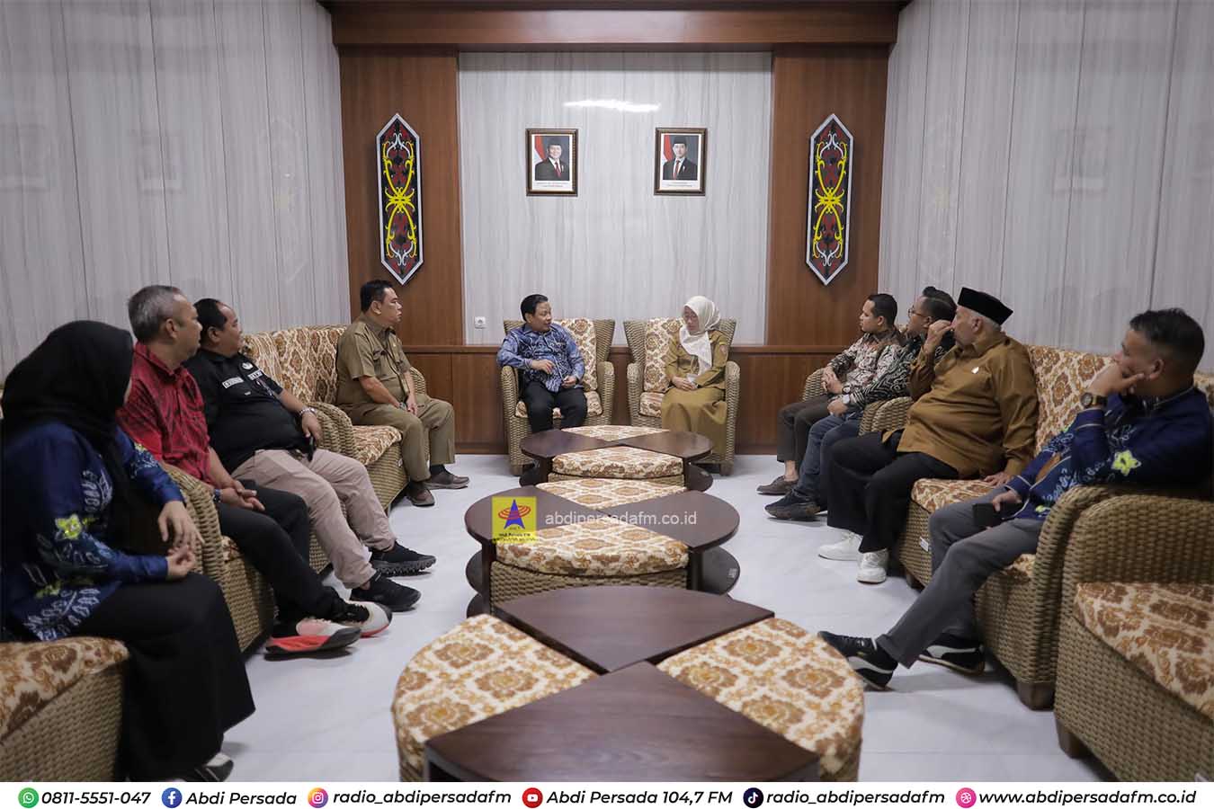 Komisi II DPRD Kalsel Perkuat Wawasan Ekonomi dan Keuangan Lewat Kunjungan ke Kalteng